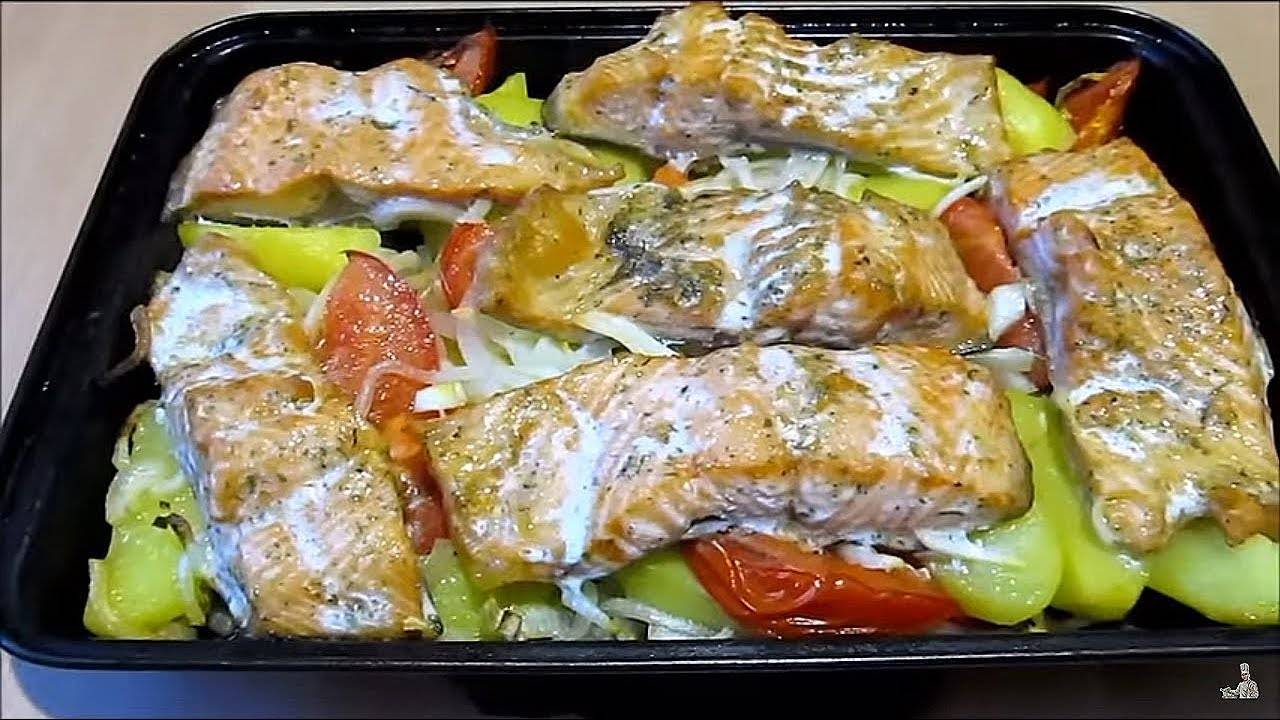 Тушеная рыба в духовке с овощами