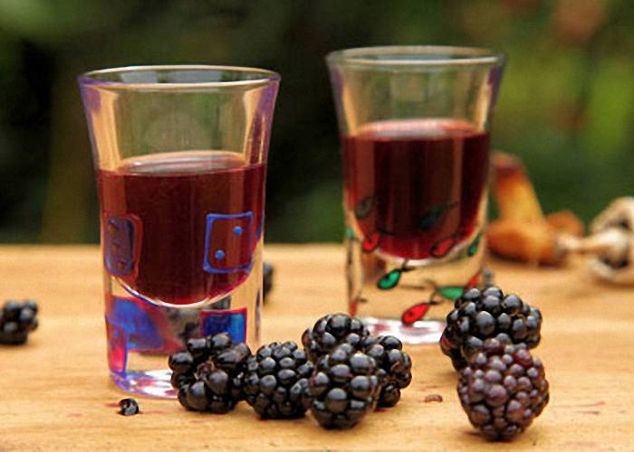 Черная малина — вино домашнее из ежевики