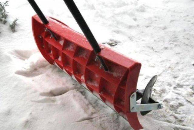 Лопаты со шнеком для уборки снега