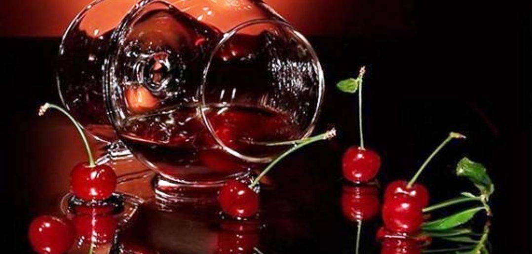 Домашнее вино из вишни с косточками. рецепт напитка и рекомендации по его приготовлению