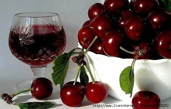 Как приготовить домашнее вишневое вино