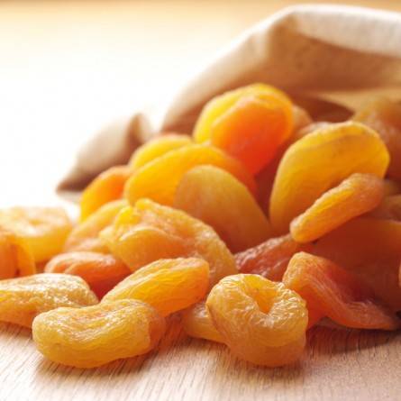 Как правильно хранить сушеные абрикосы в домашних условиях