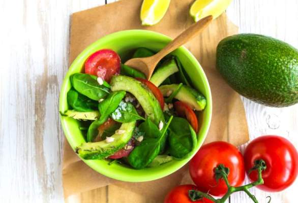 Рецепт салата с авокадо и тунцом