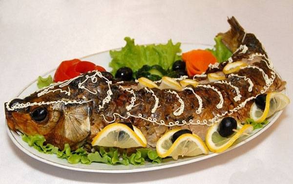 Для поклонников рыбных блюд – судак, запеченный в духовке