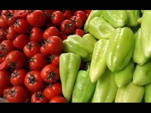 Какими народными средствами можно подкормить рассаду томатов и перца?