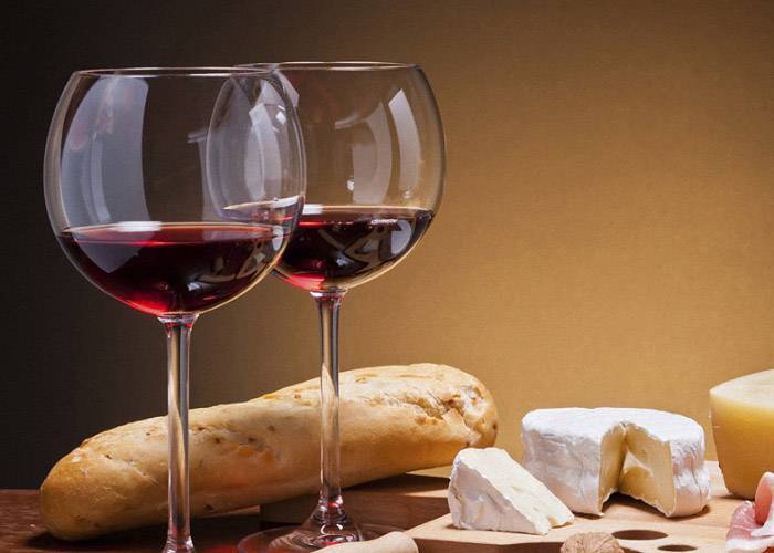 Вино из сливы в домашних условиях: простой рецепт