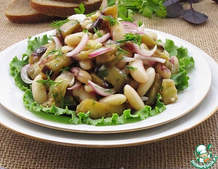 Салат из консервированной фасоли с грибами – блюдо на любой случай