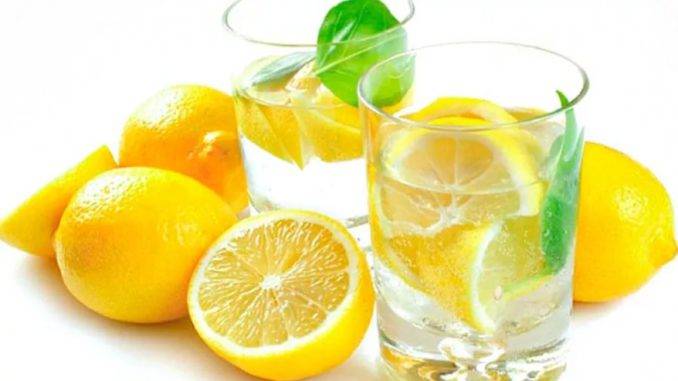 Польза воды с медом и лимоном — 5 секретов для красоты и долголетия