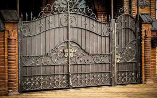 Распашные ворота с красивой калиткой — инструкция