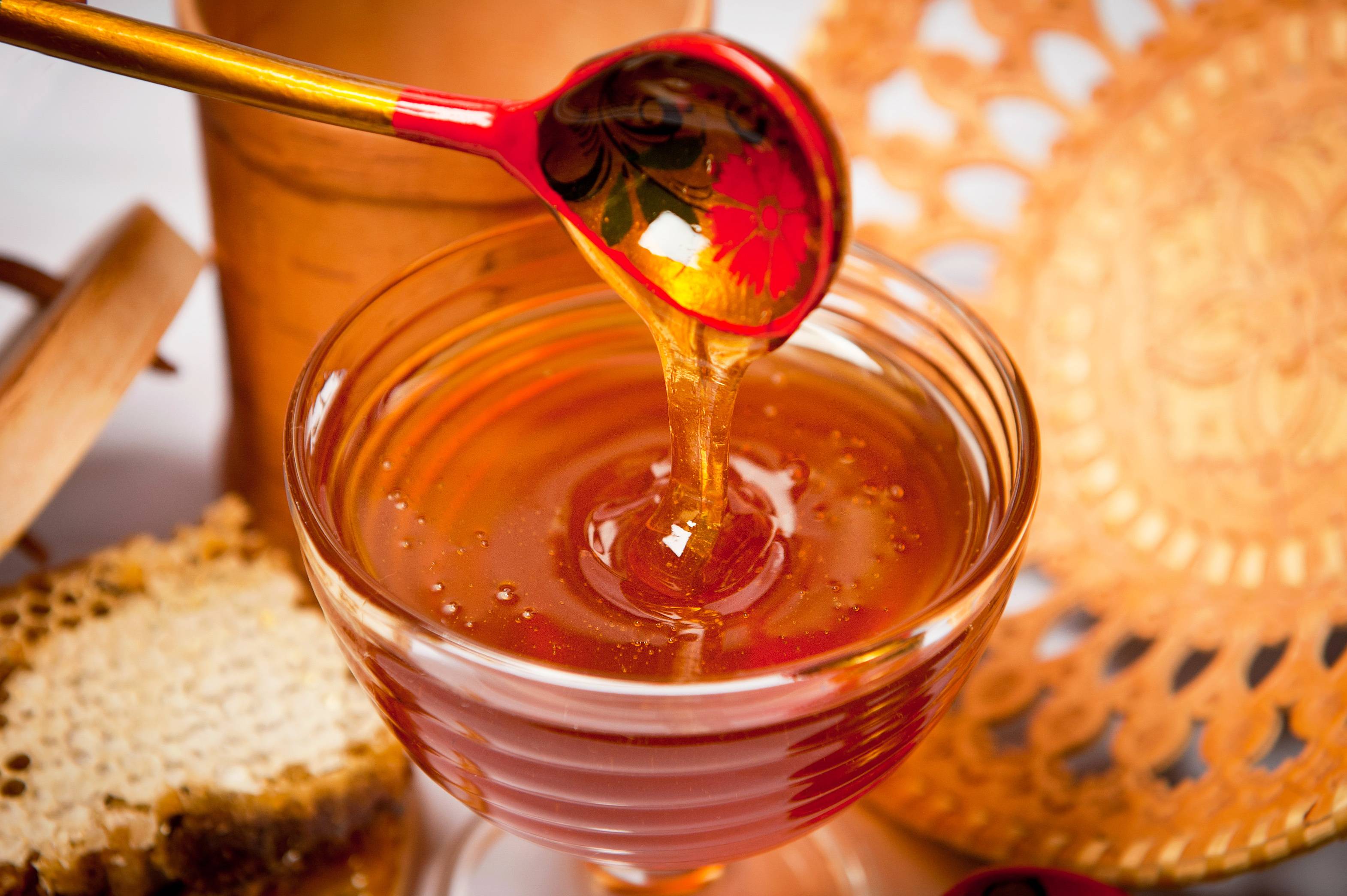 Как проверить гречишный мед и определить его качество