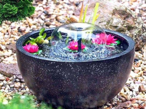 Как сделать фонтан в садовом пруду своими руками