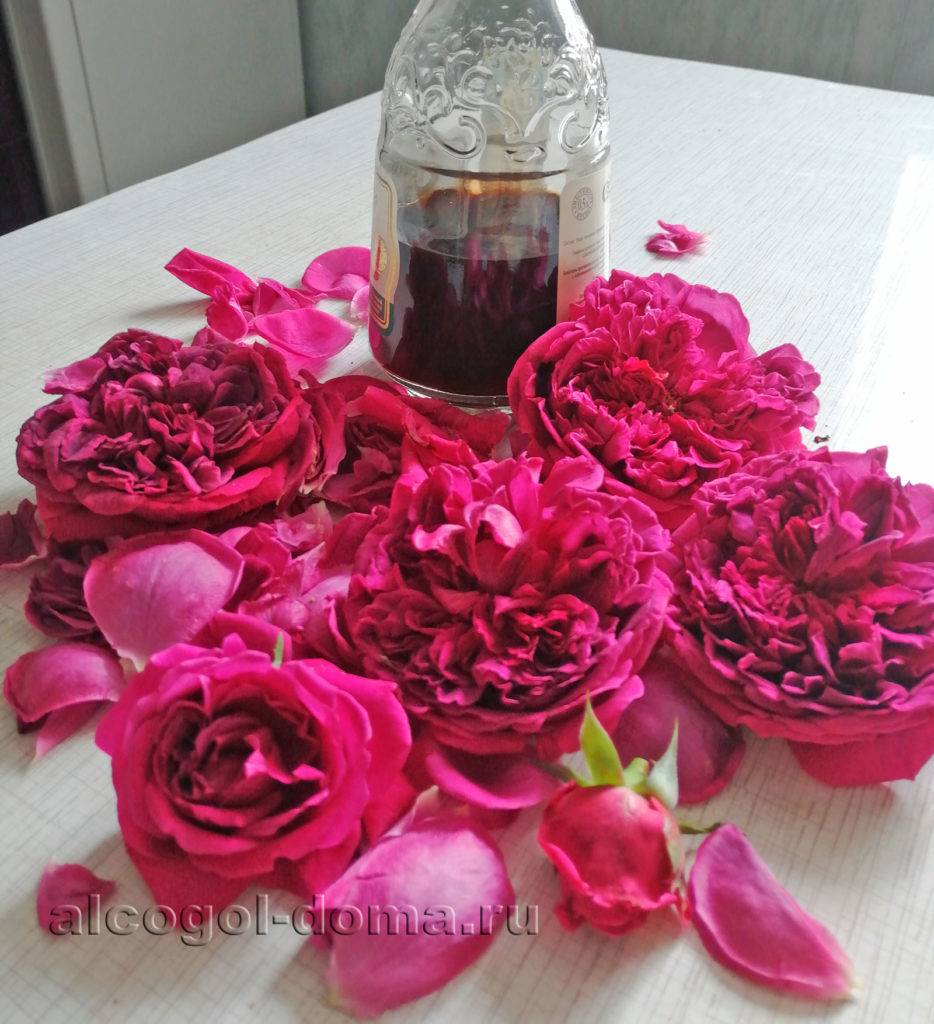 Варенье из лепестков чайной розы