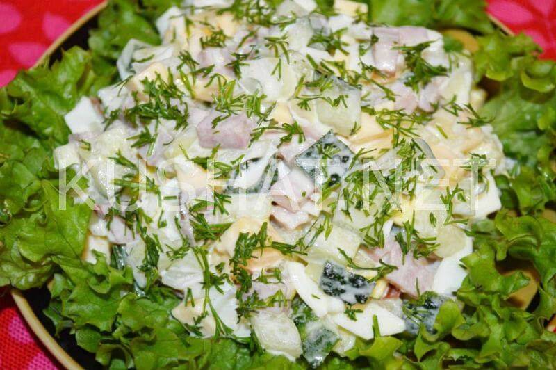 Салат с ветчиной и грибами по самым популярным рецептам