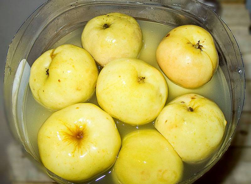 Моченые яблоки в домашних условиях: простые рецепты