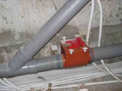 Обратный клапан для канализации — установка запорной модели
