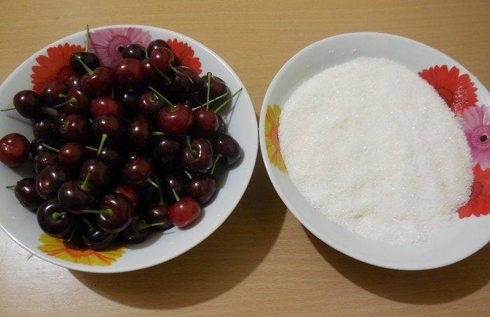 Варенье из вишни — рецепты вишневого варенья без косточек и с косточками на зиму