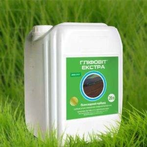 Подскажите гербицид для газона против пырея