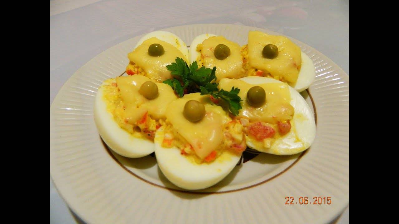 Фаршированные яйца на праздничный стол — просто и вкусно
