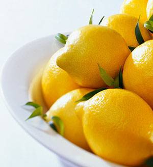 Чем полезен лимон для организма человека?