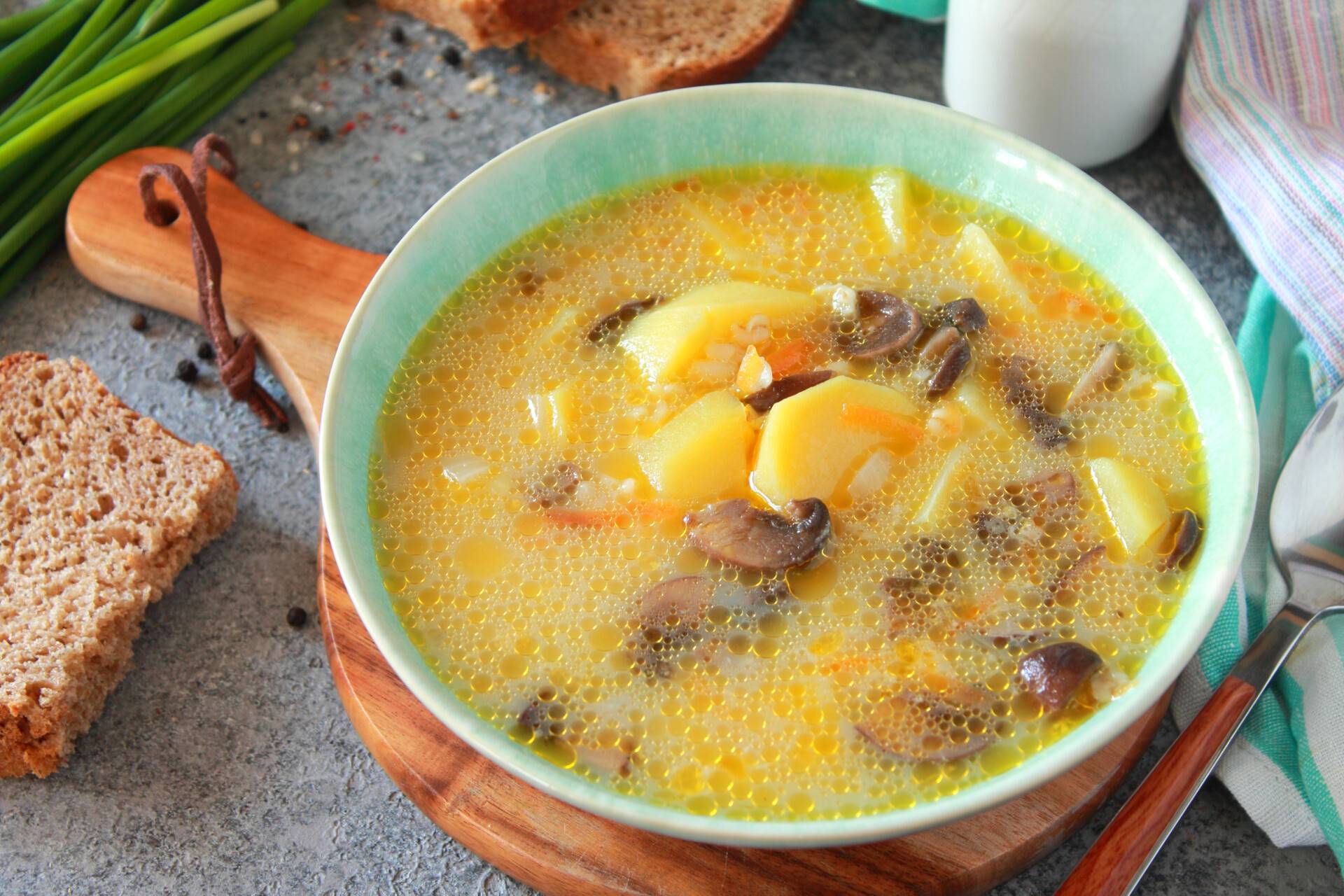 Суп из свежих шампиньонов с картофелем — пошаговый рецепт с фото, видео