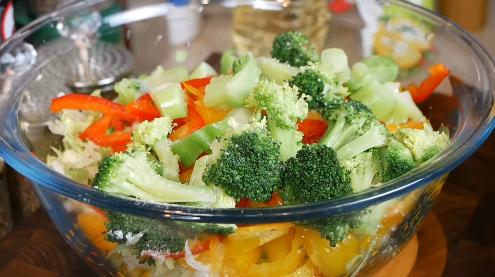 Салат из брокколи – 9 очень вкусных рецептов