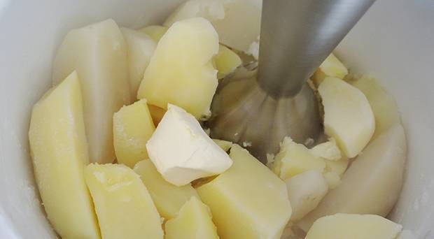 Как готовить кыстыбый с картошкой, вкусные татарские лепешки