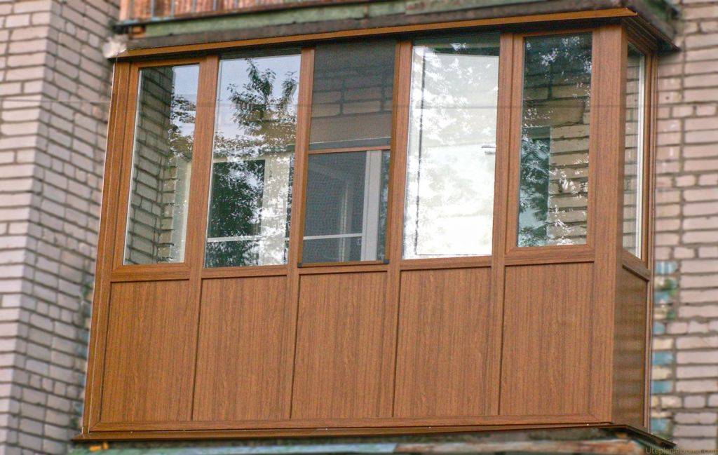 Чем обшить балкон снаружи: обзор материалов для наружной отделки