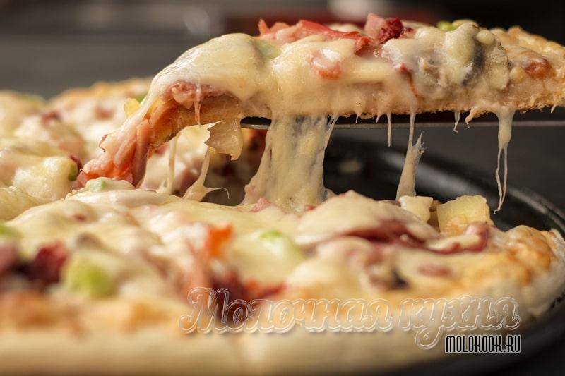 Пицца с колбасой и сыром  домашняя  90 домашних вкусных рецептов