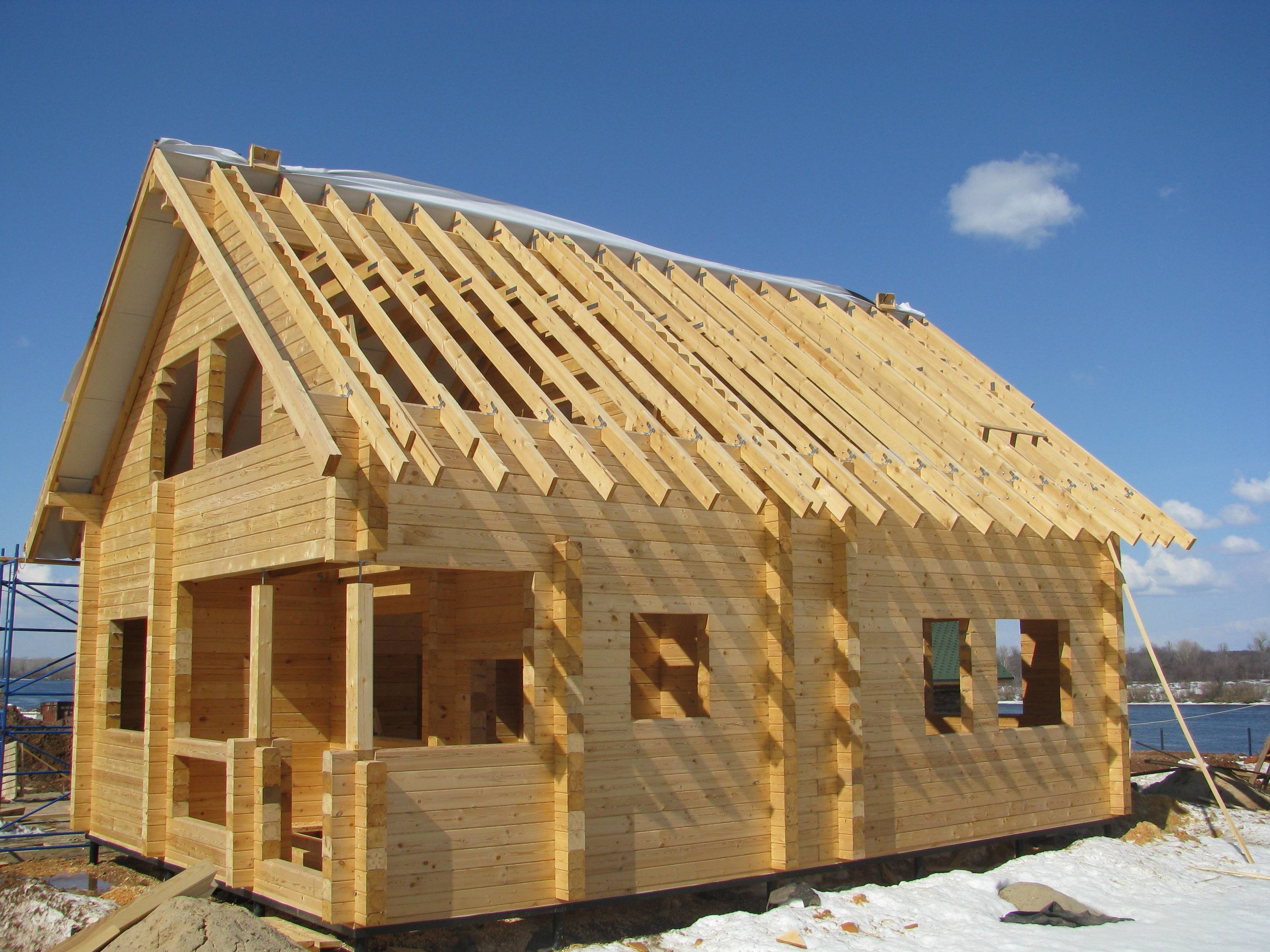 Как построить дом из бруса на дачном участке самостоятельно