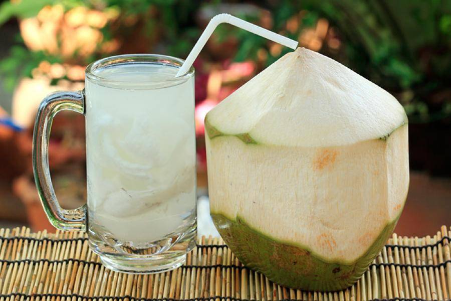 Полезные свойства кокосовой воды для организма человека